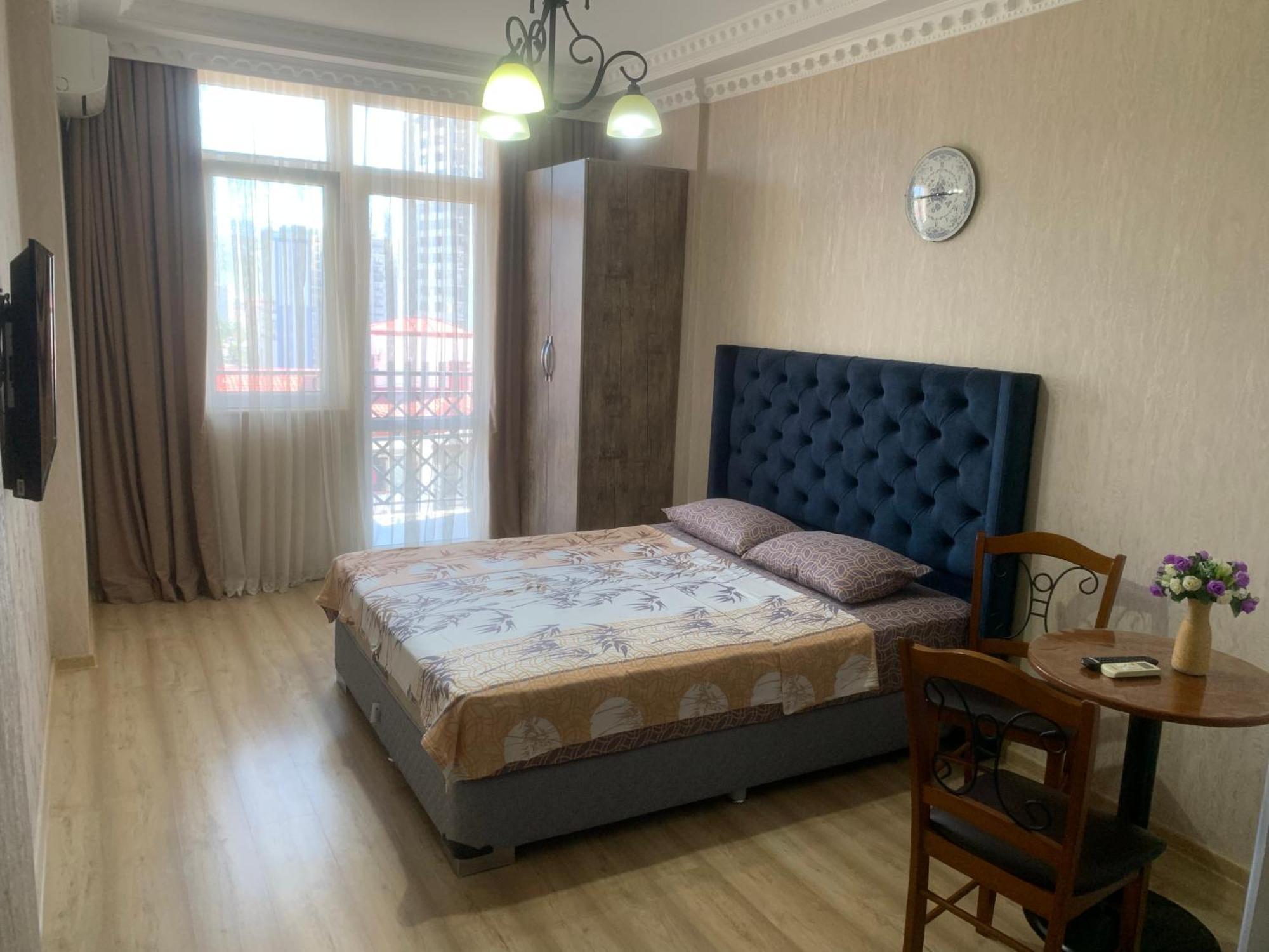 Berapartment With Mountain View บาทูมิ ภายนอก รูปภาพ